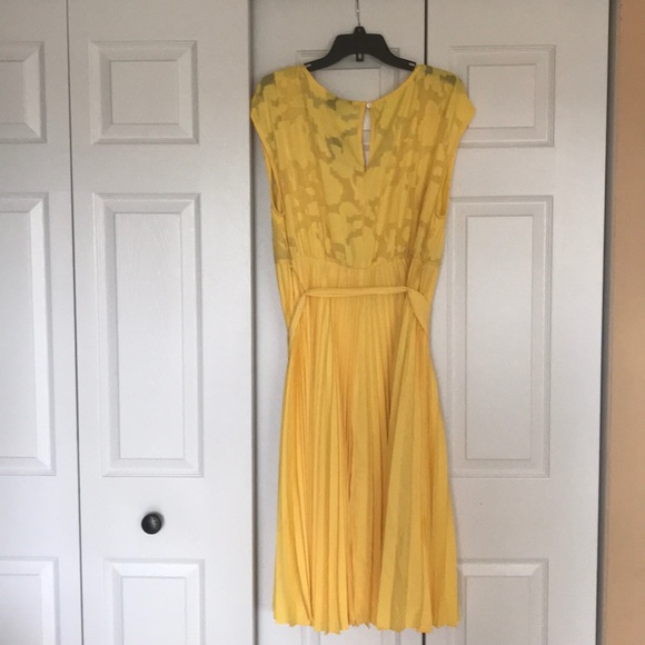 Dress - Picture 4 of 4